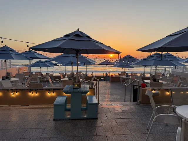 Best Beach Bar (on the beach)